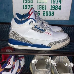 Retro Jordan 3 “True Blue” w box